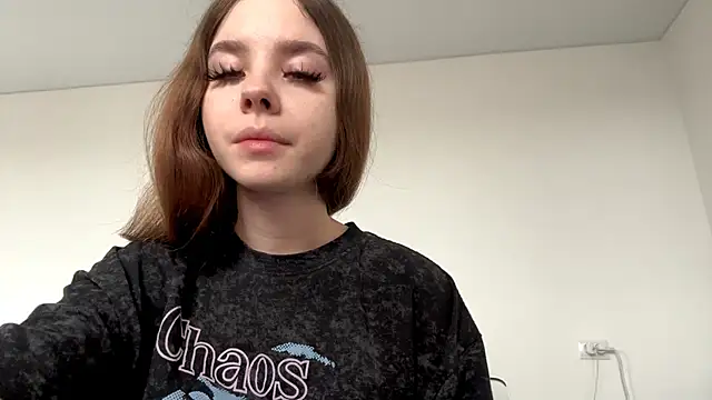 EhtelBiondi online show from 11, 11, 2025