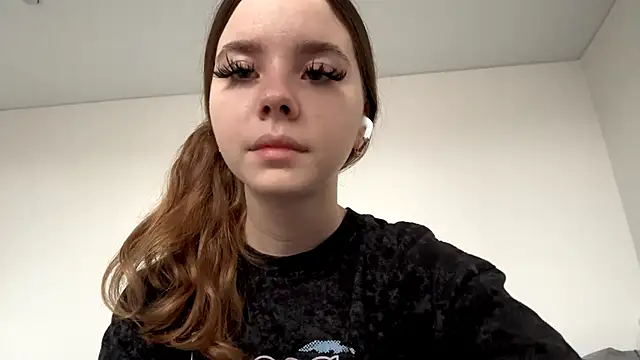 EhtelBiondi online show from 1, 12, 2025