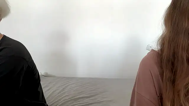 EhtelBiondi online show from 1, 3, 2026