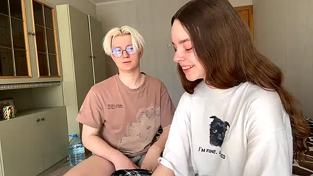 EhtelBiondi online show from 4, 4, 2026