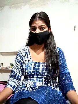 Snapshot of Miya_sistar chatting on 4, 11, 2025 Miya sistar online show from 4, 11, 2025