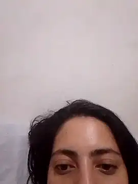 EstefaVqz online show from 23, 11, 2025