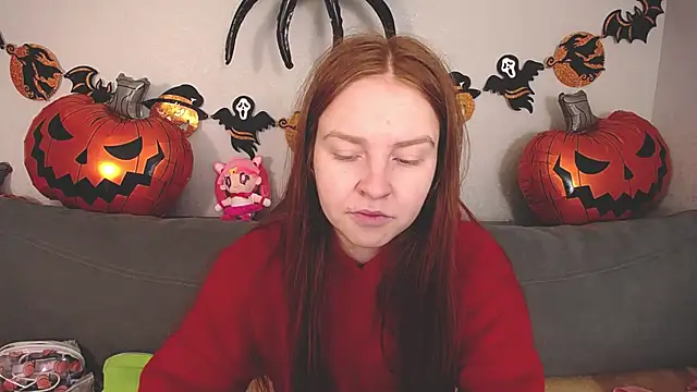 Evarey  online show from 25, 10, 2025