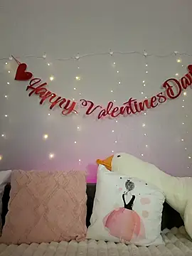 Evarey  online show from 12, 2, 2026