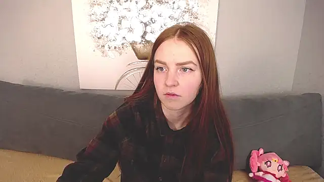 Evarey  online show from 3, 11, 2025