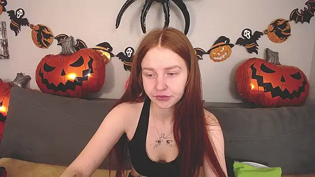 Evarey  online show from 27, 10, 2025