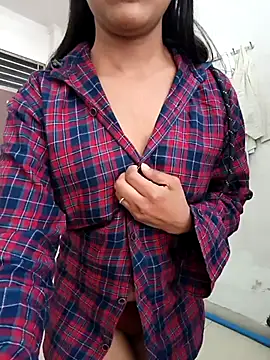 anshika0124 online show from 17, 12, 2025