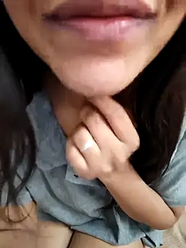 anshika0124 online show from 12, 3, 2026