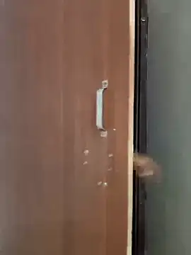 anshika0124 online show from 9, 2, 2026