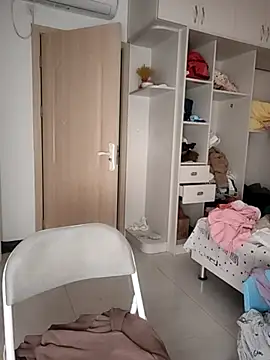 nini10052025 online show from 2, 12, 2025