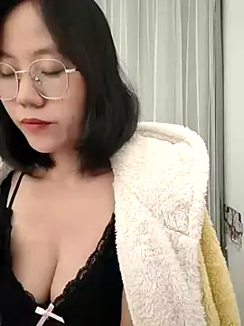 nini10052025 online show from 28, 10, 2025