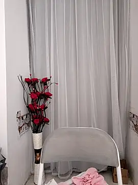 nini10052025 online show from 1, 11, 2025