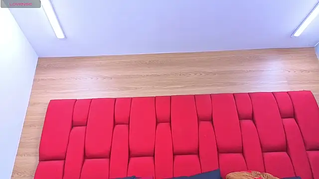 Snapshot of Abby-horny chatting on 14, 11, 2025 Abby-horny online show from 14, 11, 2025