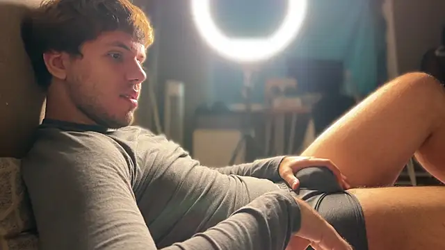 mynameischris online show from 3, 11, 2025