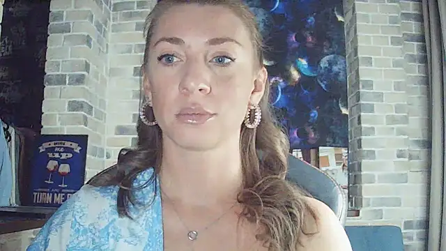 Snapshot of Xalirine chatting on 3, 2, 2026 Xalirine online show from 3, 2, 2026