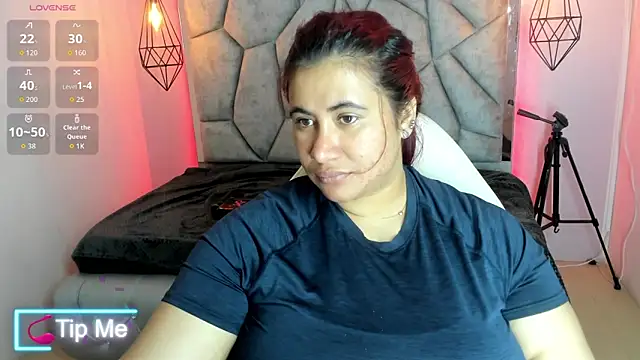 Addyy 02 online show from 27, 5, 2026