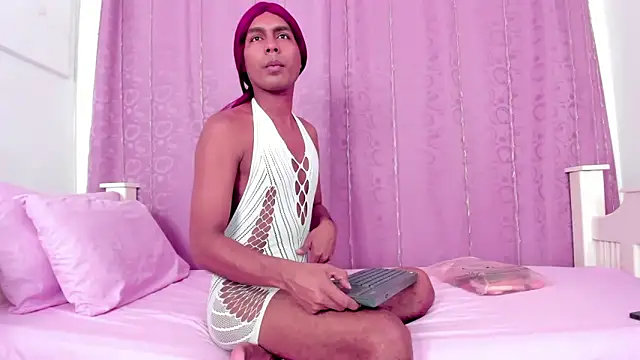 Snapshot of nahomy_smiith chatting on 3, 11, 2025 nahomy smiith online show from 3, 11, 2025