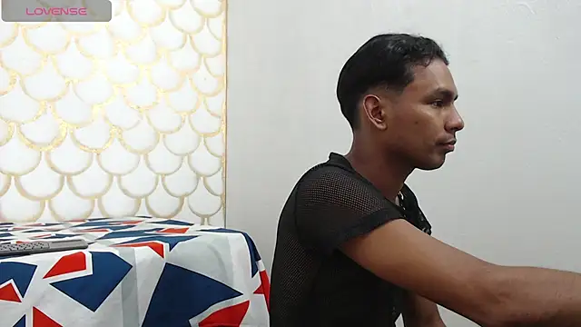 Snapshot of nahomy_smiith chatting on 16, 12, 2025 nahomy smiith online show from 16, 12, 2025