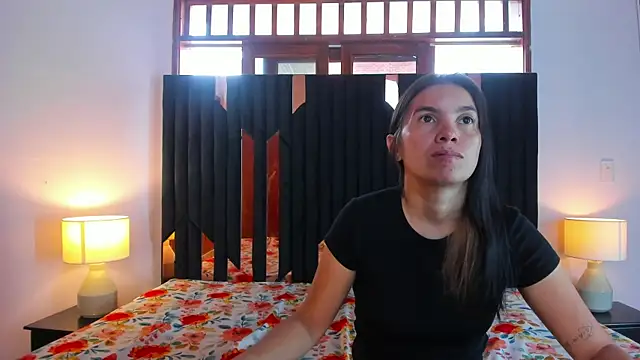 Sofy and Mia online show from 17, 12, 2025