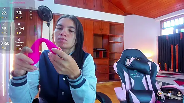 Sofy and Mia online show from 8, 1, 2026