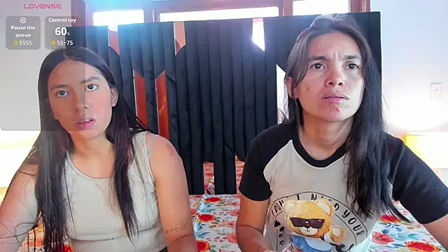 Sofy and Mia online show from 20, 11, 2025