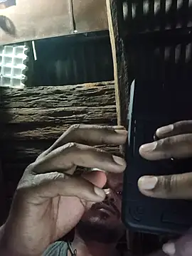 Snapshot of MalickKai chatting on 6, 10, 2025 MalickKai online show from 6, 10, 2025