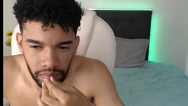 andresnoir  online show from 7, 10, 2025