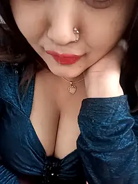 Snapshot of Beauty_Queen_Soniya chatting on 23, 11, 2025 Beauty Queen Soniya online show from 23, 11, 2025