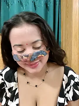 Beauty Queen Soniya online show from 28, 5, 2026