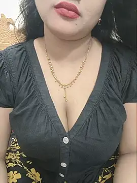 Snapshot of Beauty_Queen_Soniya chatting on 14, 7, 2026 Beauty Queen Soniya online show from 14, 7, 2026