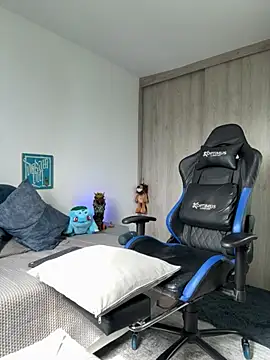 Dave-Max01 online show from 16, 11, 2025