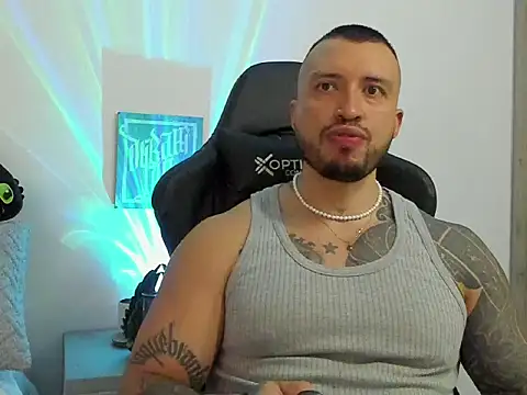 Dave-Max01 online show from 28, 10, 2025