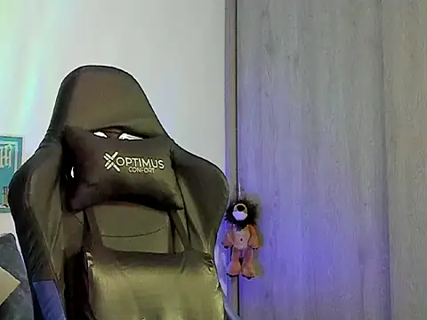 Dave-Max01 online show from 5, 11, 2025