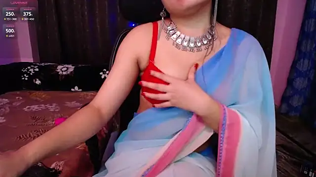 Snapshot of Hot_Hazel chatting on 20, 12, 2025 Hot Hazel online show from 20, 12, 2025