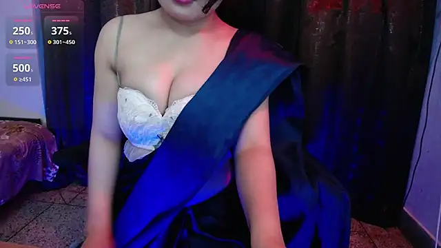 Snapshot of Hot_Hazel chatting on 13, 6, 2026 Hot Hazel online show from 13, 6, 2026