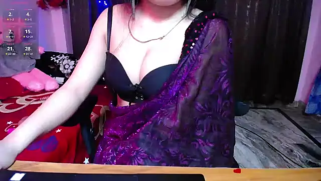 Snapshot of Hot_Hazel chatting on 14, 2, 2026 Hot Hazel online show from 14, 2, 2026