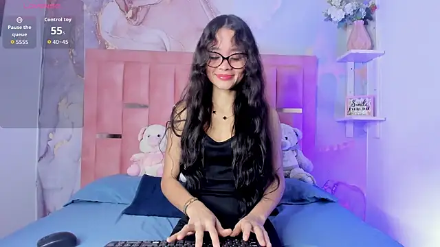 Isis Blaze online show from 20, 3, 2026