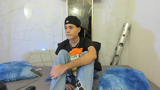 JacobBlackwell  online show from 19, 12, 2025