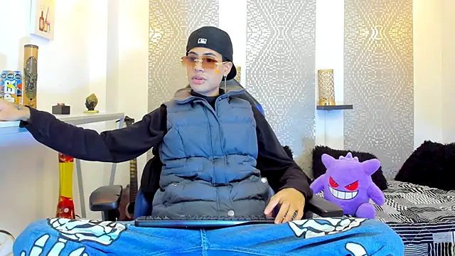 JacobBlackwell  online show from 16, 11, 2025