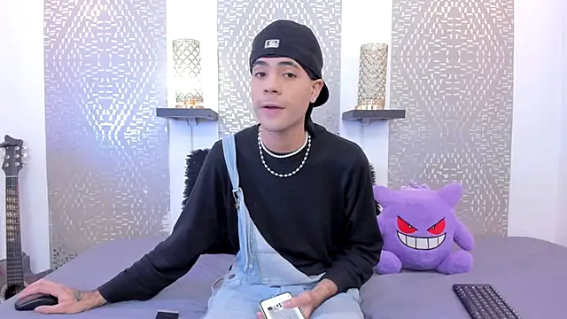 JacobBlackwell  online show from 17, 12, 2025