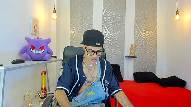 JacobBlackwell  online show from 22, 11, 2025