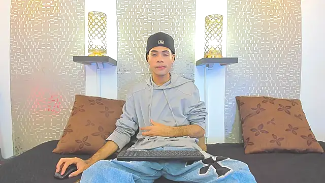 JacobBlackwell  online show from 18, 10, 2025