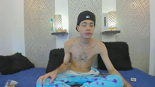 JacobBlackwell  online show from 28, 10, 2025