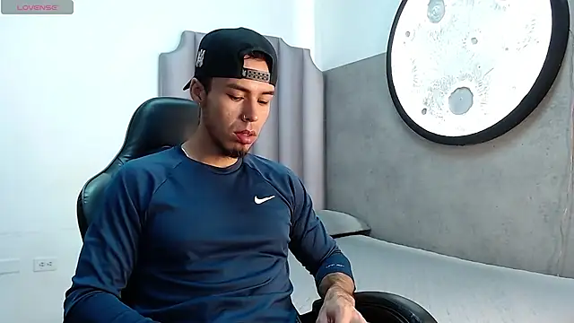 Snapshot of Rurik_Jones chatting on 29, 10, 2025 Rurik Jones online show from 29, 10, 2025