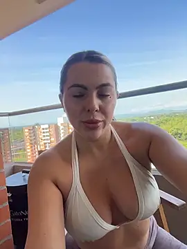 camila vanucci- online show from 15, 3, 2026