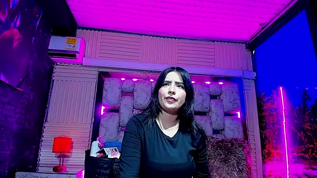 RubyEvanns online show from 4, 7, 2026