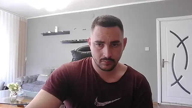 Snapshot of mastermute chatting on 25, 4, 2026 mastermute online show from 25, 4, 2026