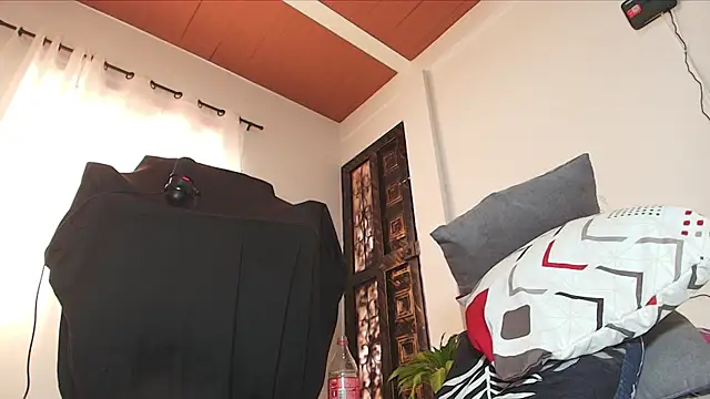 Snapshot of s-sweett chatting on 29, 10, 2025 s-sweett online show from 29, 10, 2025