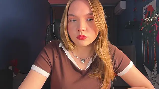 Snapshot of RebeccaEglitis chatting on 17, 5, 2026 RebeccaEglitis online show from 17, 5, 2026