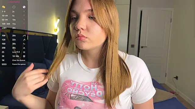 Snapshot of RebeccaEglitis chatting on 27, 5, 2026 RebeccaEglitis online show from 27, 5, 2026